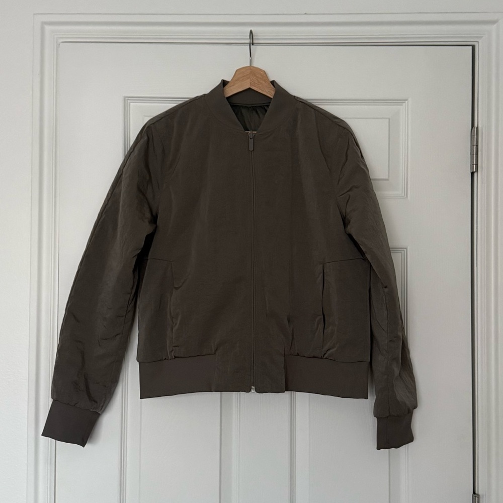 LULULEMON Non-stop Reversible Bomber Jacket In Rover - Picture 4 of 10